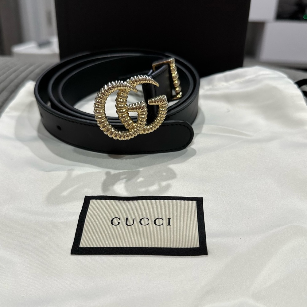 Gucci belt. Worn once. Women’s Gucci Belt.